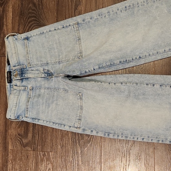 ❤️ NWOT! BANANA REPUBLIC HIGH RISE WIDE LEG CROP JEANS, 0 (25) - Picture 3 of 8